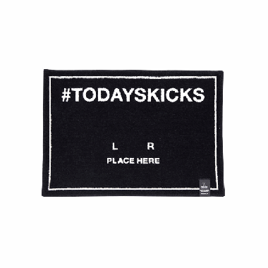 MAGIC STICK TODYS KIKCS TAG MAT